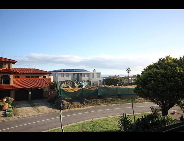 6 BEDROOM HOUSE FOR SALE IN HERSHAM